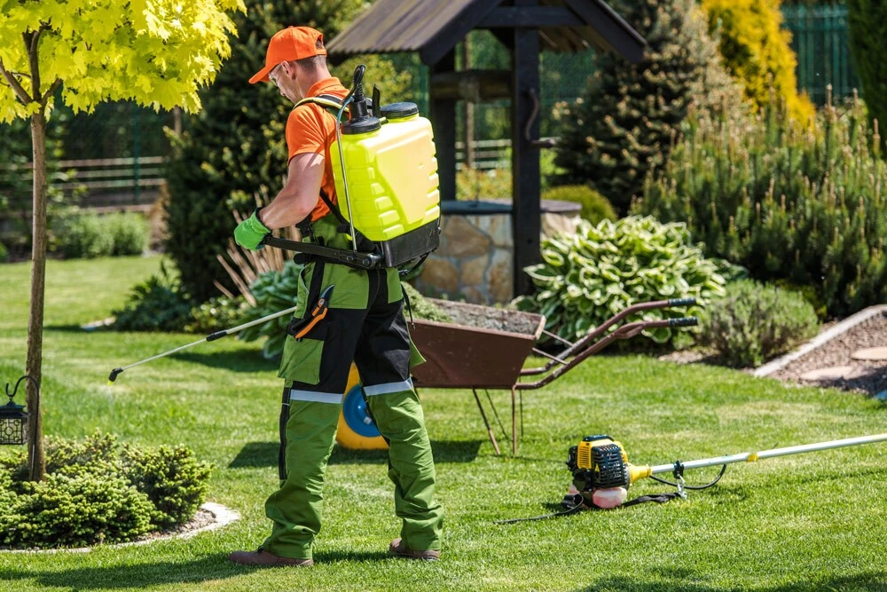 Can You Use Weed Killer in Your Flower Garden? A Comprehensive Guide